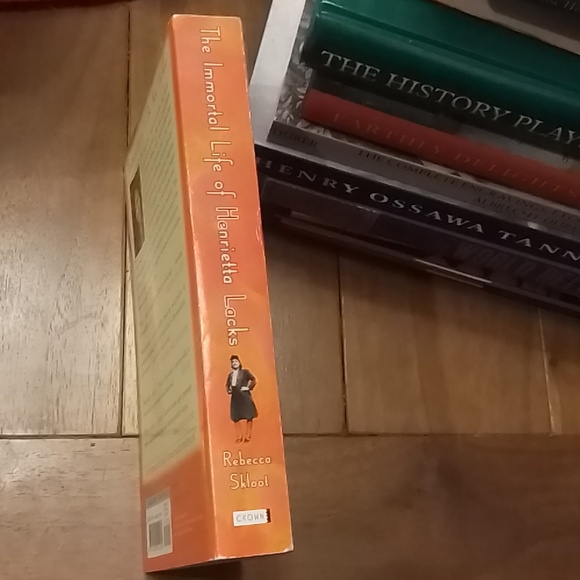 The Immortal Life of Henrietta Lacks, by Rebecca Skloot- 2011 edition book - Picture 3 of 4